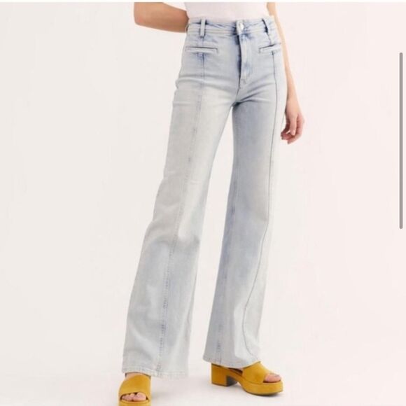 Free People firecracker Light Blue Flare Jeans with mustard yellow Star - Picture 8 of 8
